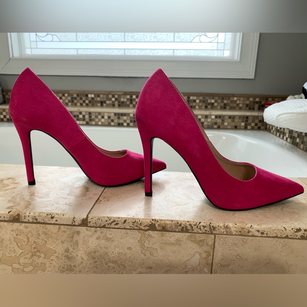 Show Stopper Fuchsia Pink Suede Heels by Qupid